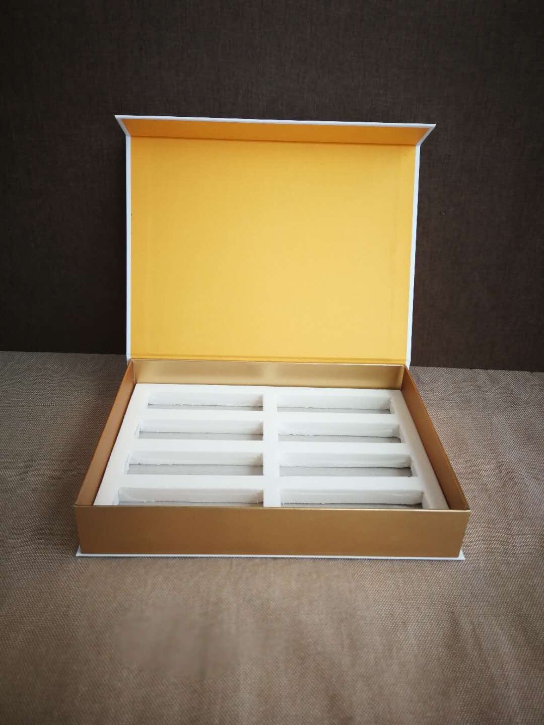 讓保健品包裝盒代替產(chǎn)品來(lái)說(shuō)話，鄭州禮盒廠家做到了